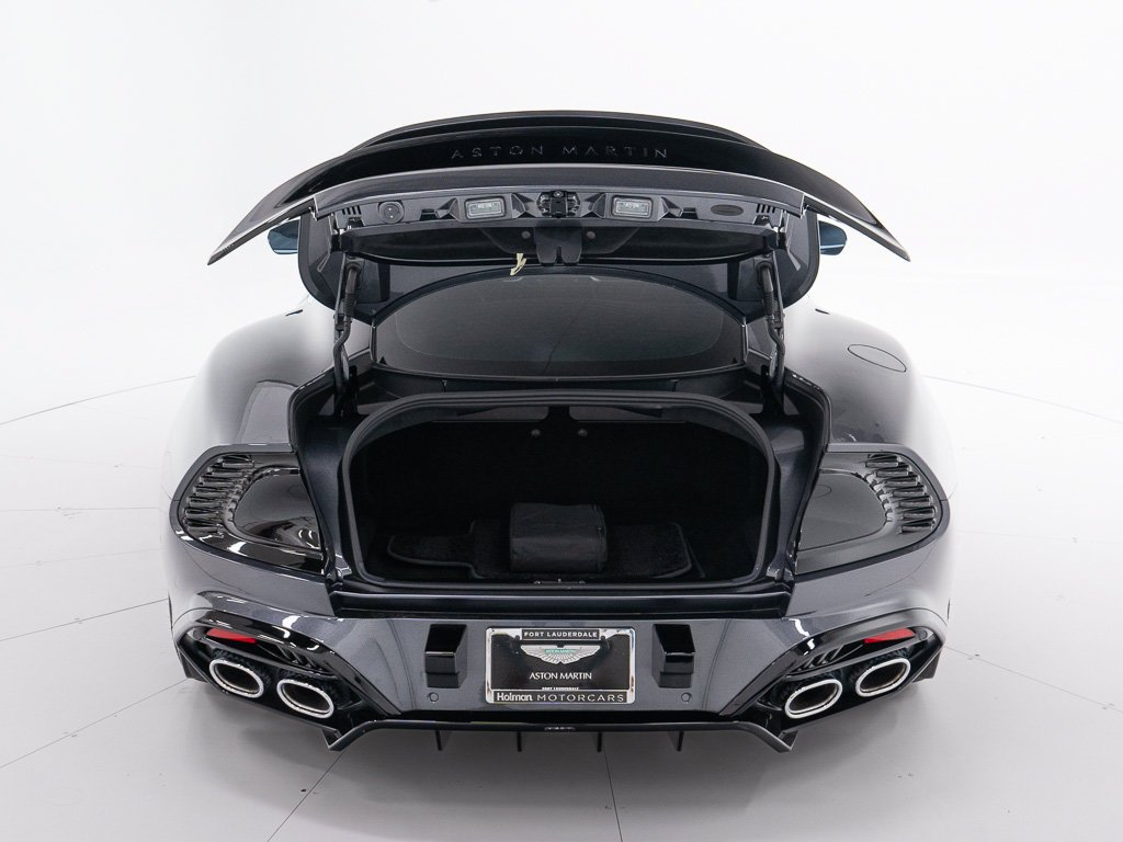 Used 2025 Aston Martin Vanquish RWD image 35