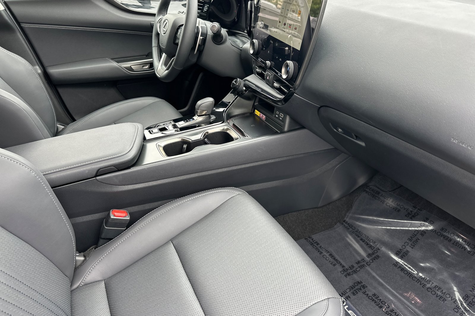 Used 2025 Lexus NX 350h AWD w/ Accessory Package (2T) image 16