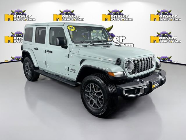 Used 2024 Jeep Wrangler Unlimited Sahara w/ Technology Group AWD/4WD image 3