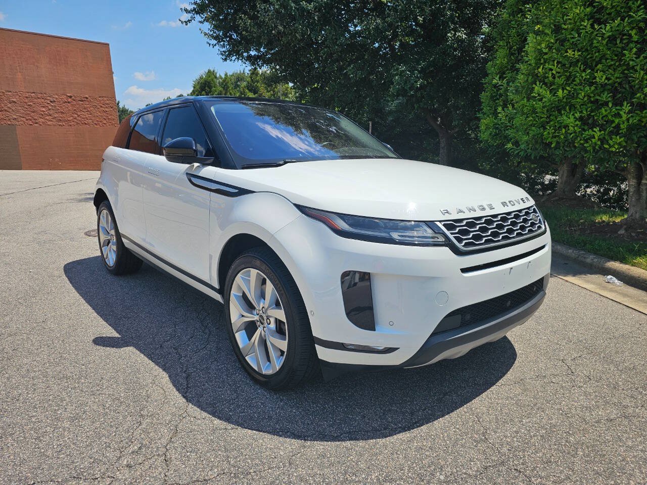 Used 2020 Land Rover Range Rover Evoque SE AWD/4WD image 7