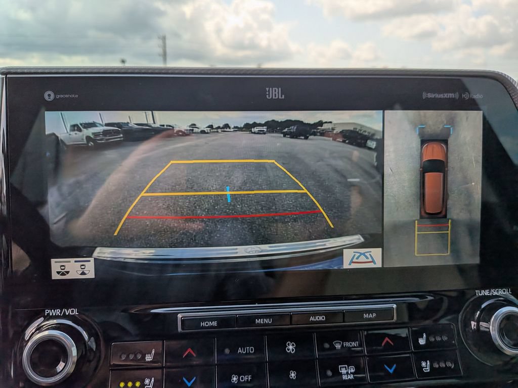 Used 2021 Toyota Highlander Platinum FWD image 25