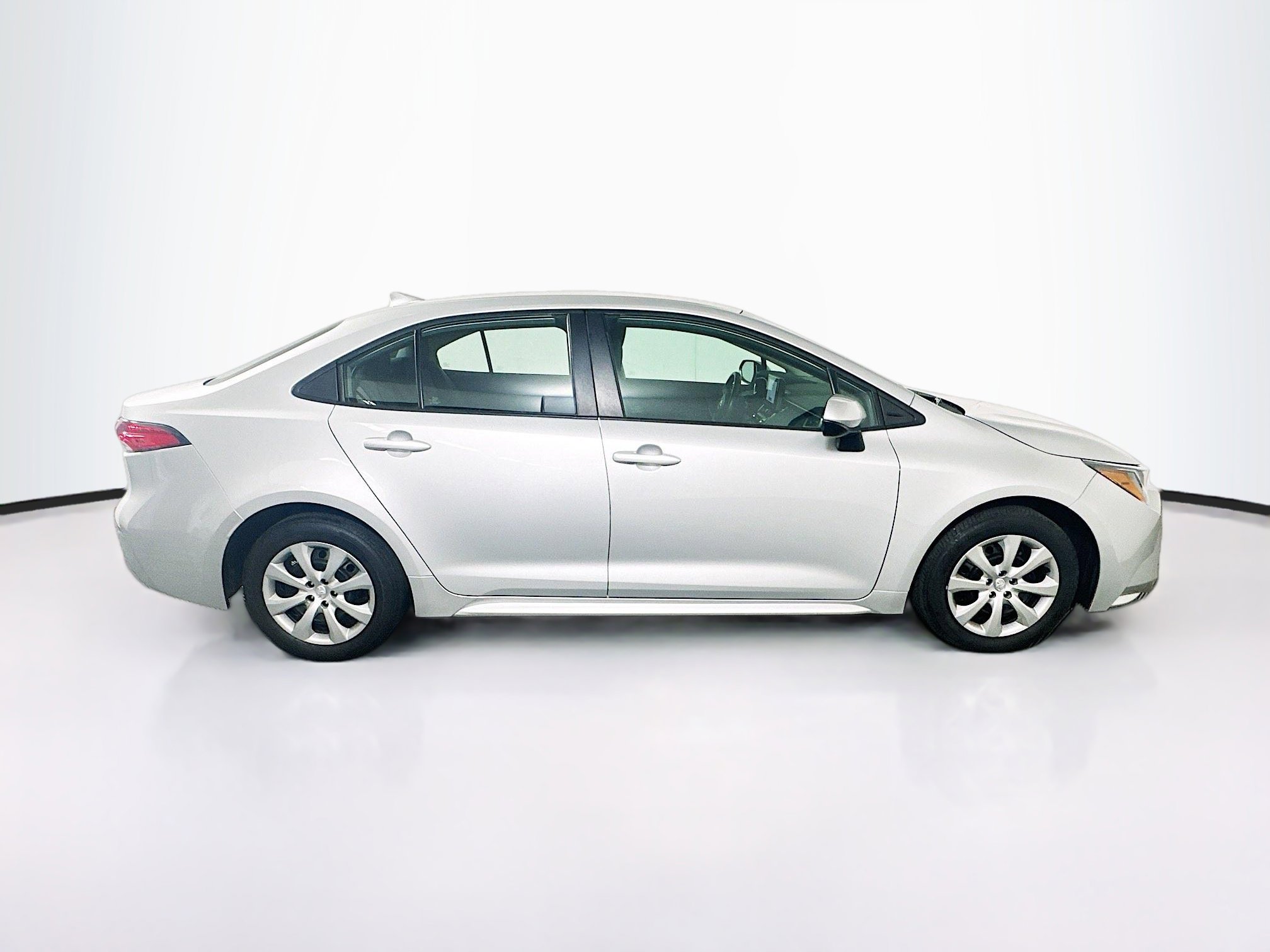 Used 2024 Toyota Corolla LE FWD image 10