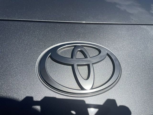 Used 2025 Toyota Camry LE w/ Convenience Package image 30