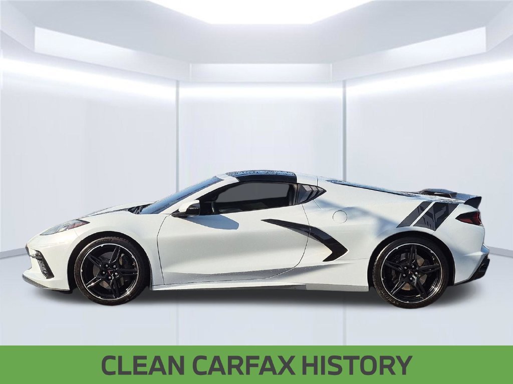 Used 2021 Chevrolet Corvette Stingray Preferred Cpe w/ Z51 Performance Package RWD image 2