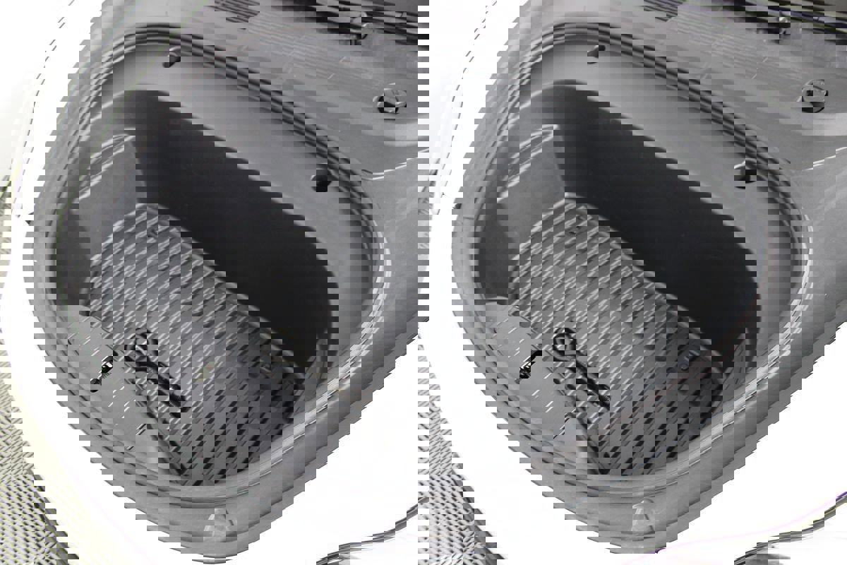 Used 2021 Tesla Model 3 Standard Range Plus image 32