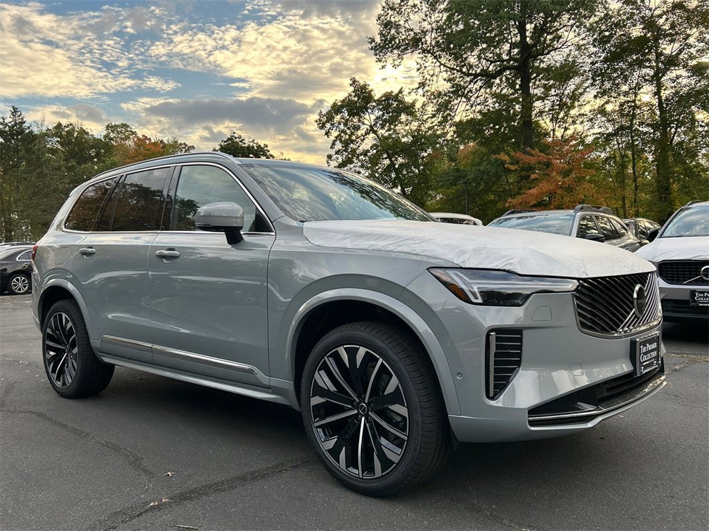 New 2026 Volvo XC90 B6 Plus w/ Protection Package Premier