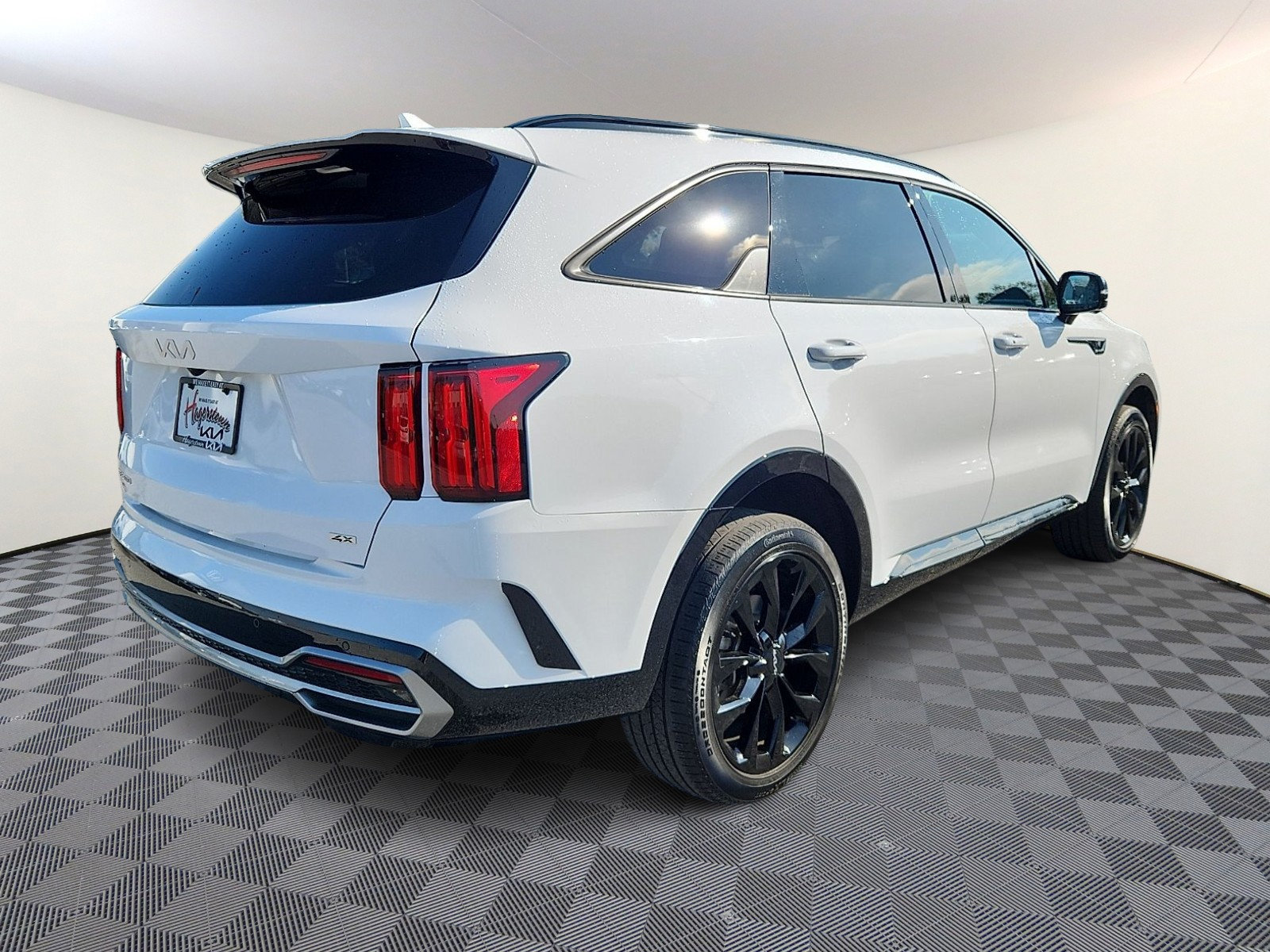 Certified 2023 Kia Sorento SX AWD/4WD image 6