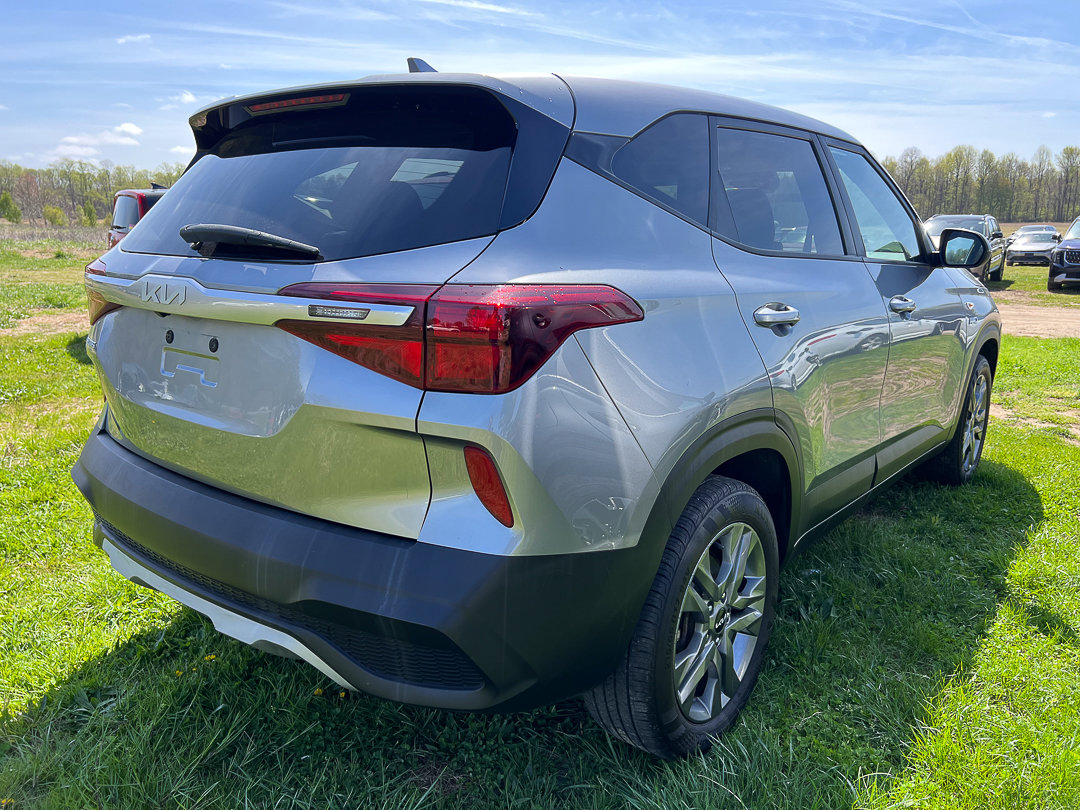 Used 2022 Kia Seltos LX AWD/4WD image 5