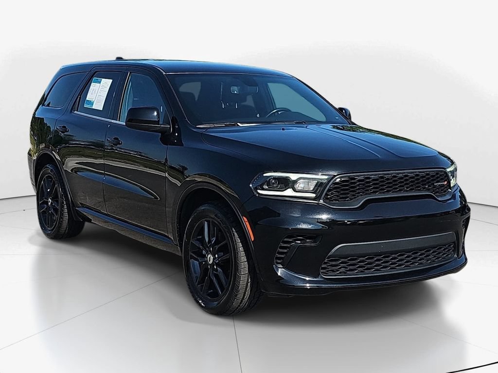 Used 2023 Dodge Durango GT RWD image 3