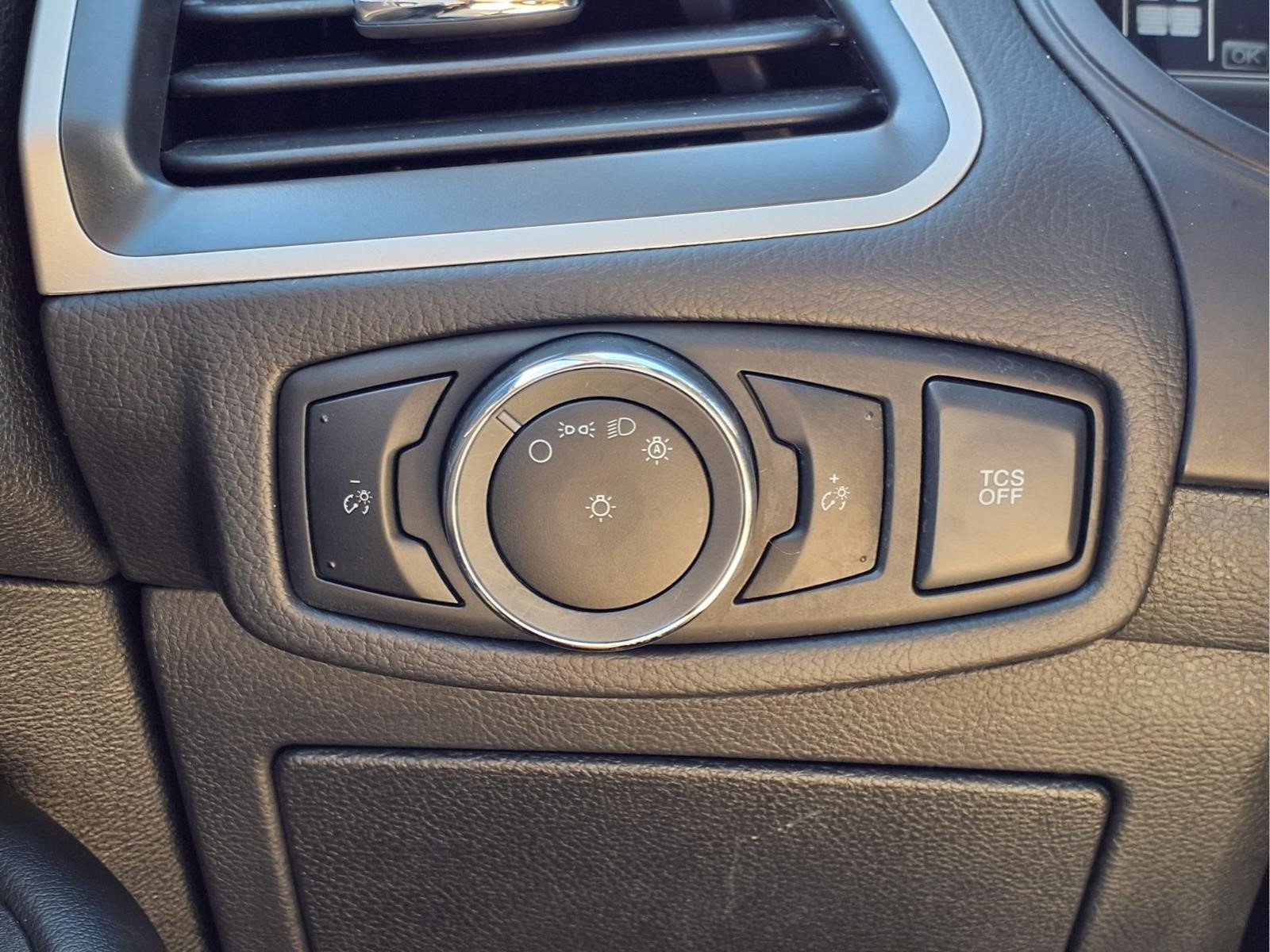 Used 2024 Ford Edge SEL AWD/4WD image 20