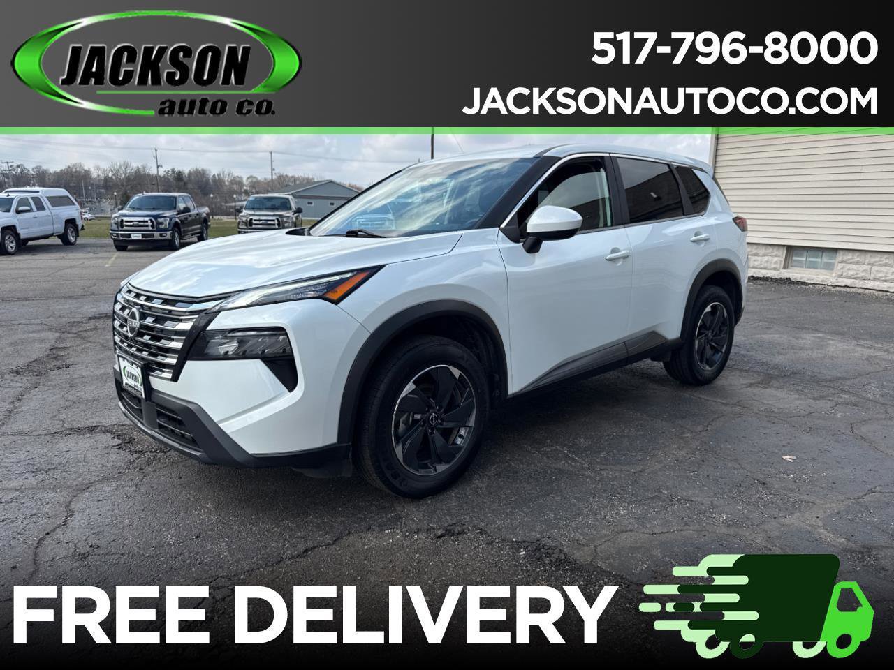 Used 2024 Nissan Rogue SV image 1