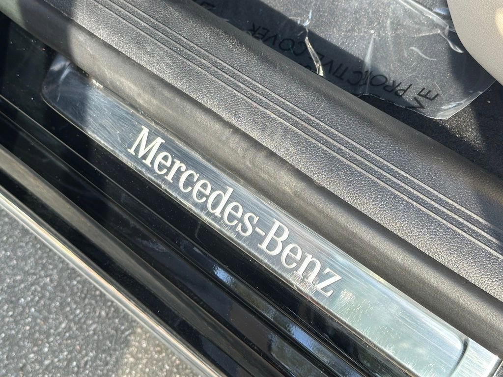 Used 2025 Mercedes-Benz E 350 4MATIC Sedan image 17