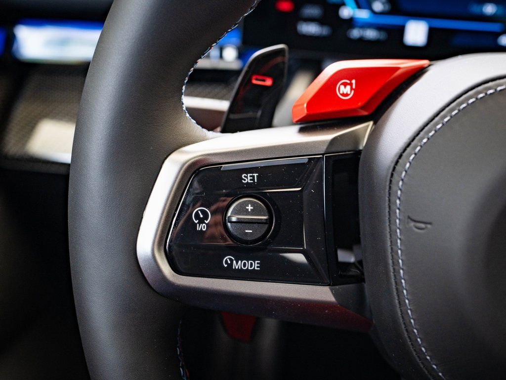 New 2026 BMW M5 w/ Executive Package image 24