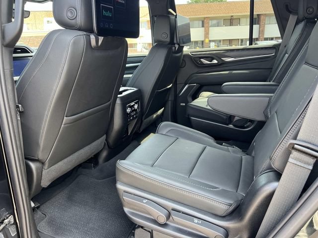 Used 2023 GMC Yukon Denali AWD/4WD image 12