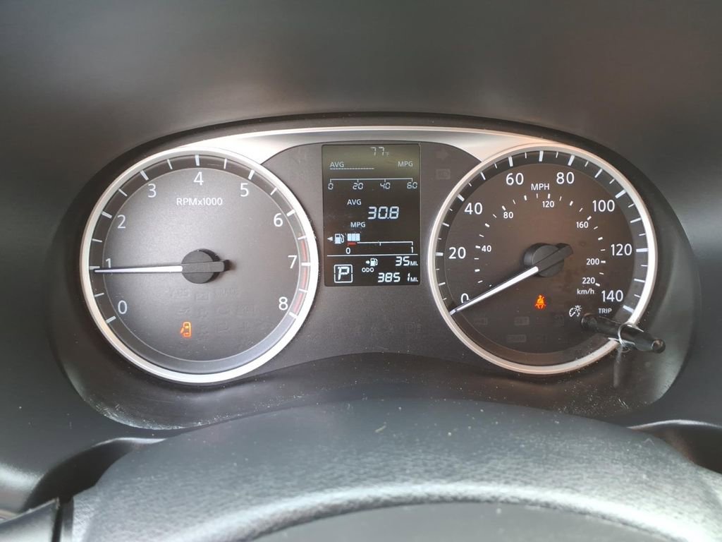 Used 2025 Nissan Kicks Play S FWD image 18