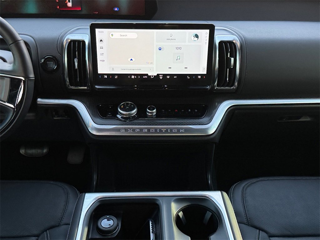 Used 2025 Ford Expedition Platinum w/ Stealth Appearance Package image 16