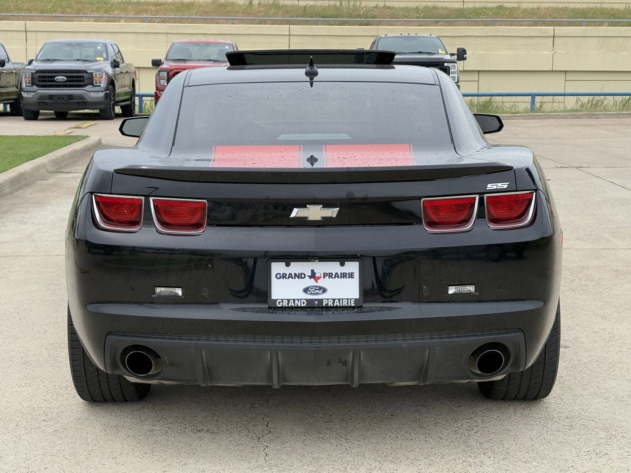 Used 2013 Chevrolet Camaro SS RWD image 7