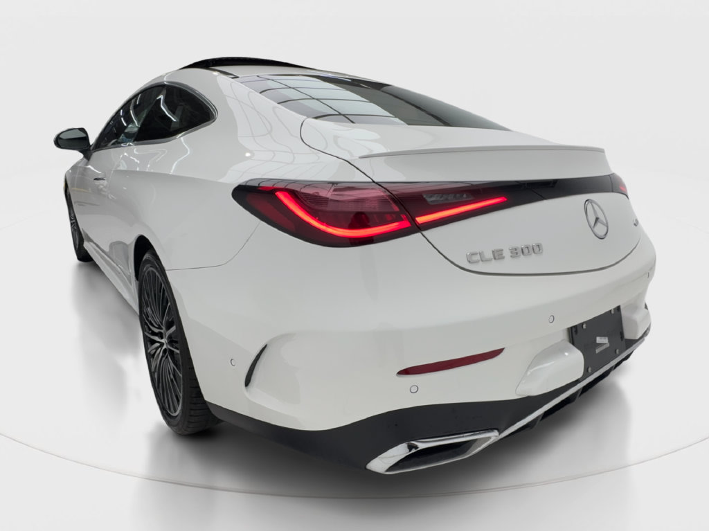 Used 2025 Mercedes-Benz CLE 300 4MATIC Coupe image 11