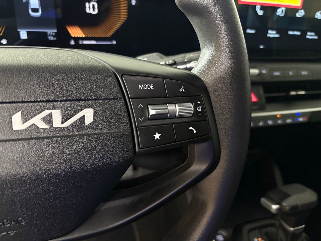 New 2026 Kia K4 FWD image 21
