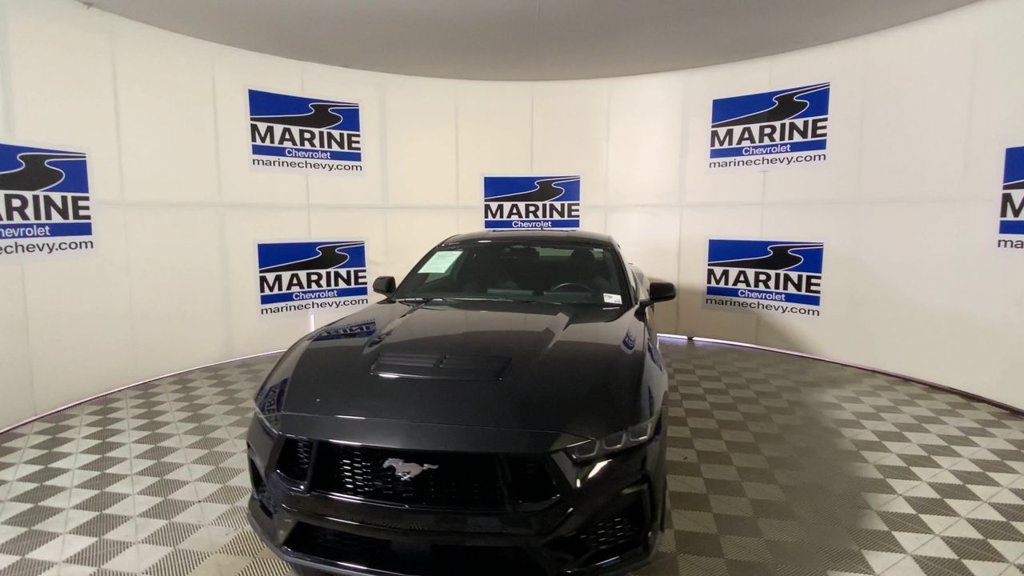 Used 2025 Ford Mustang GT RWD image 5