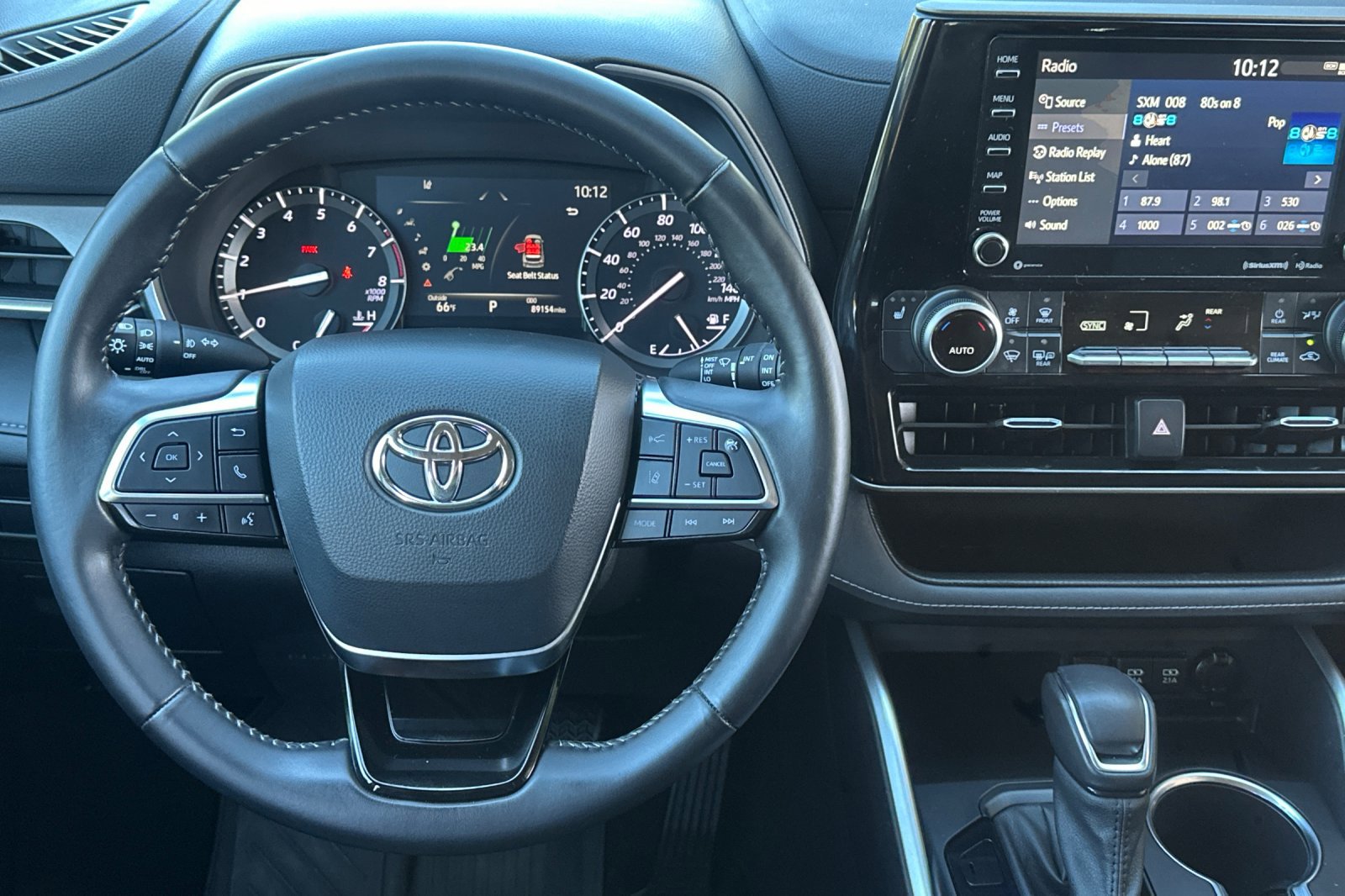 Used 2021 Toyota Highlander XLE image 14