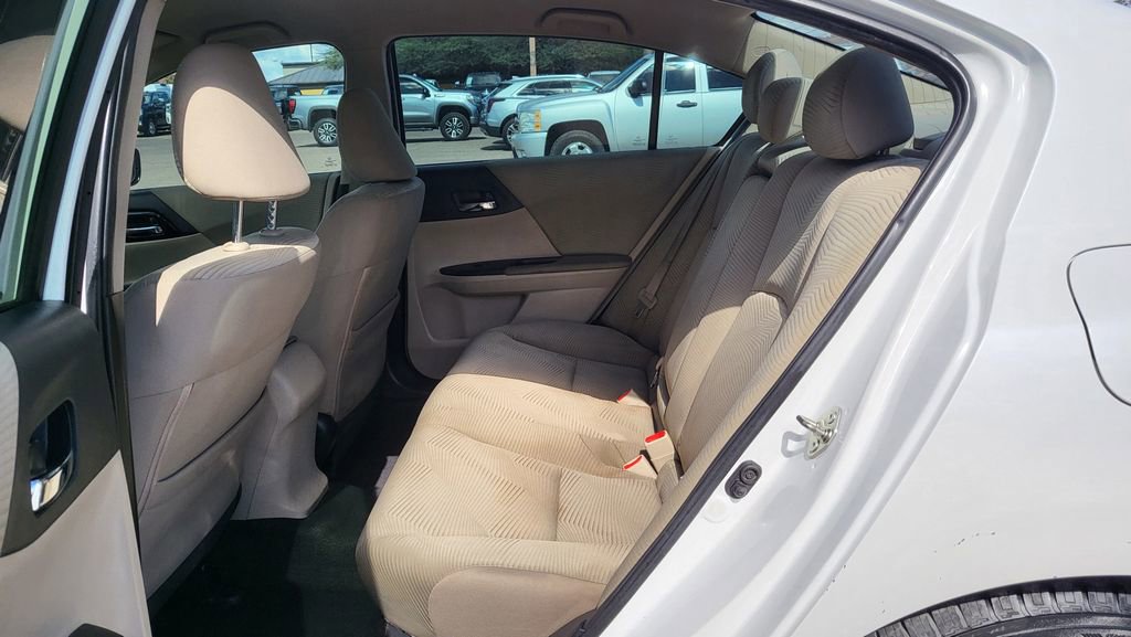Used 2016 Honda Accord LX image 21