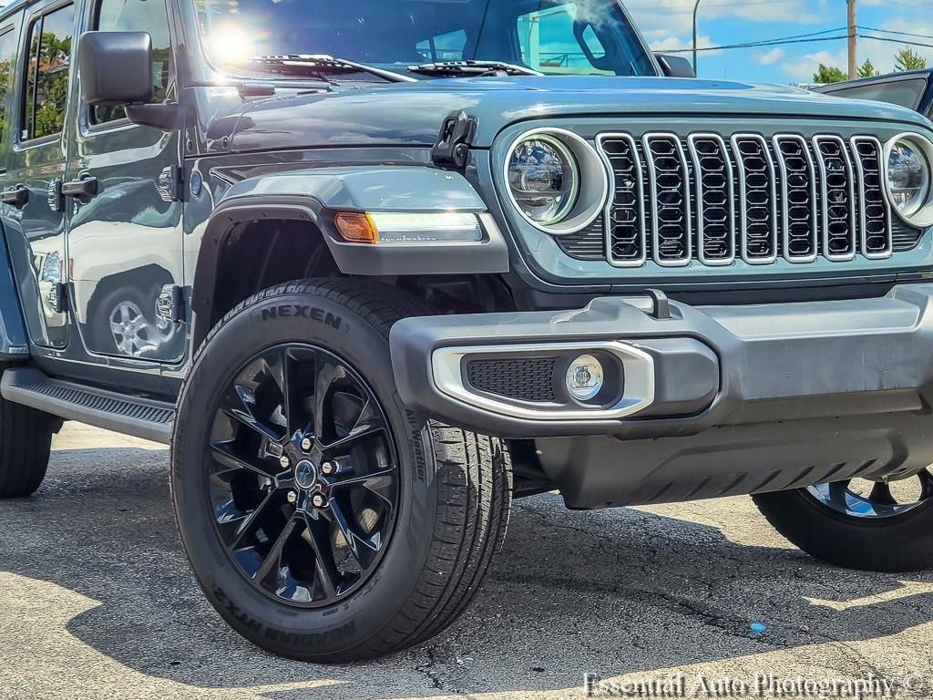 Certified 2025 Jeep Wrangler Unlimited Sahara AWD/4WD image 4