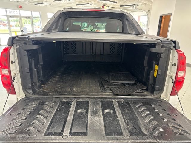 Used 2007 Chevrolet Avalanche LT w/ LT Preferred Equipment Group AWD/4WD image 11
