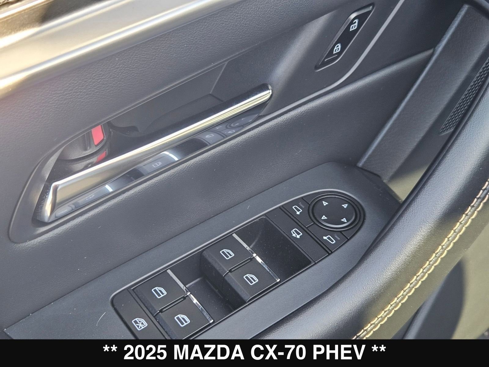 New 2025 MAZDA CX-70 Plug-In Hybrid w/ Premium Plus image 12