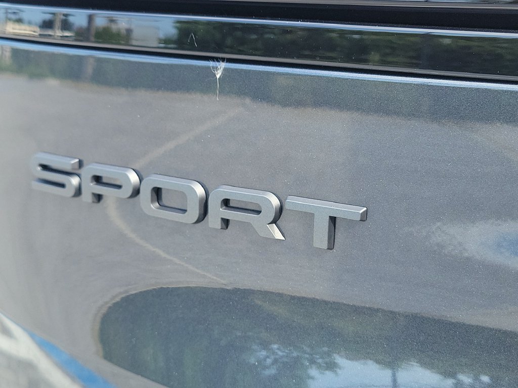 New 2026 Land Rover Range Rover Sport Dynamic SE AWD/4WD image 10