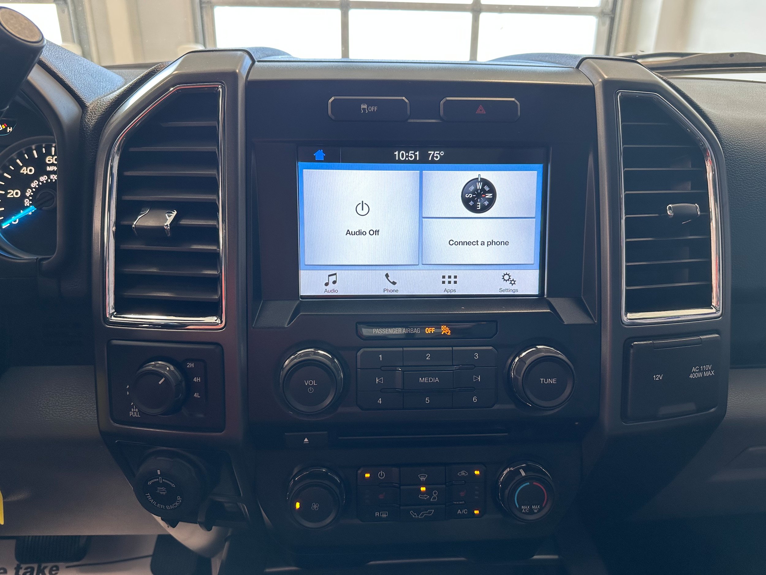 Used 2016 Ford F150 XLT w/ Equipment Group 302A Luxury AWD/4WD image 19
