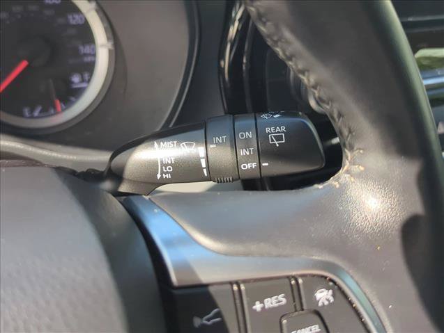Used 2020 Toyota Highlander LE FWD image 22