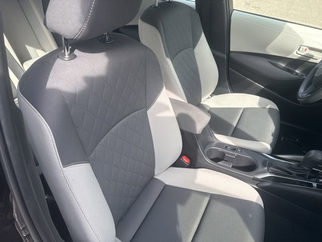 Used 2025 Toyota Corolla LE FWD image 16