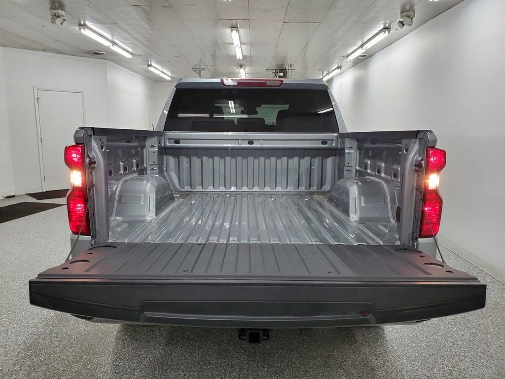 Used 2024 Chevrolet Silverado 1500 Custom image 6
