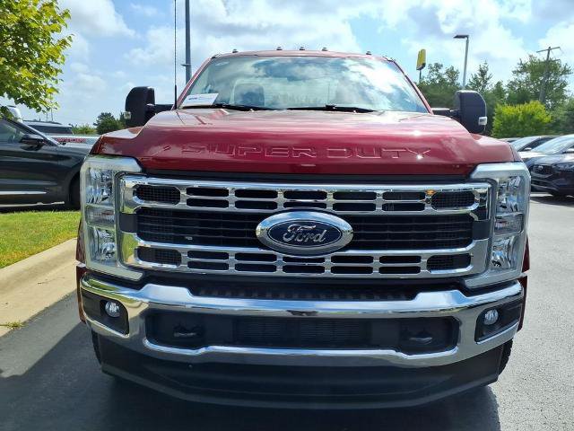 Certified 2024 Ford F350 Platinum w/ Tremor Off-Road Package AWD/4WD image 2