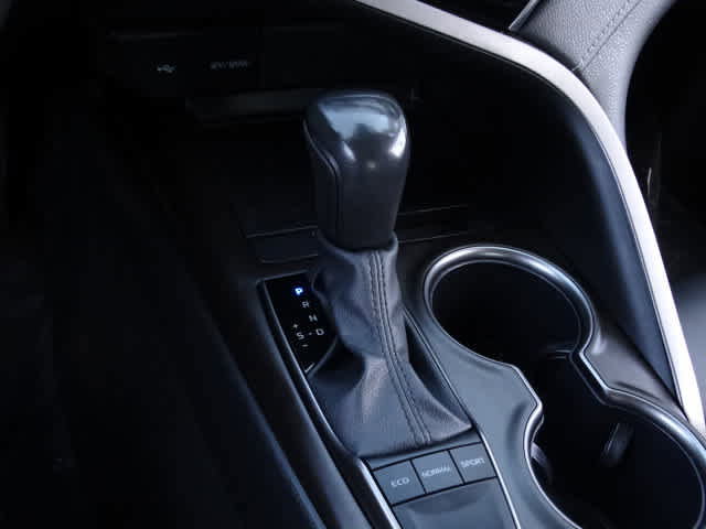 Certified 2024 Toyota Camry SE image 31