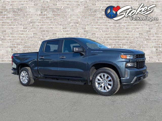 Used 2019 Chevrolet Silverado 1500 Custom w/ Custom Convenience Package AWD/4WD image 2