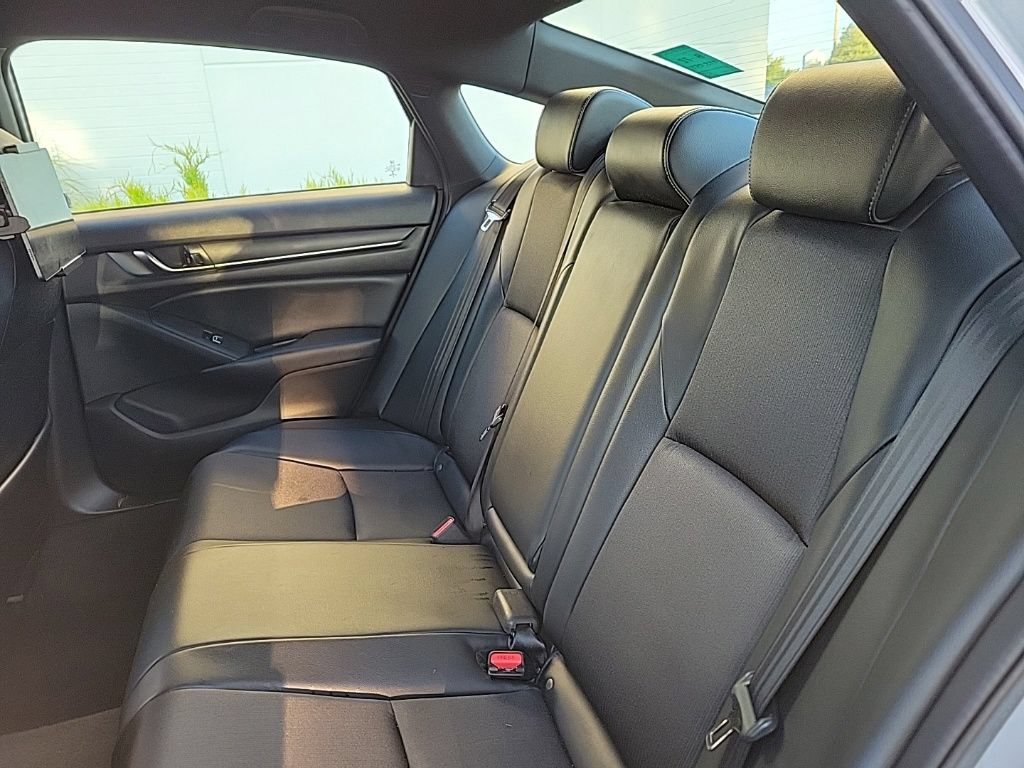 Used 2022 Honda Accord Sport image 9
