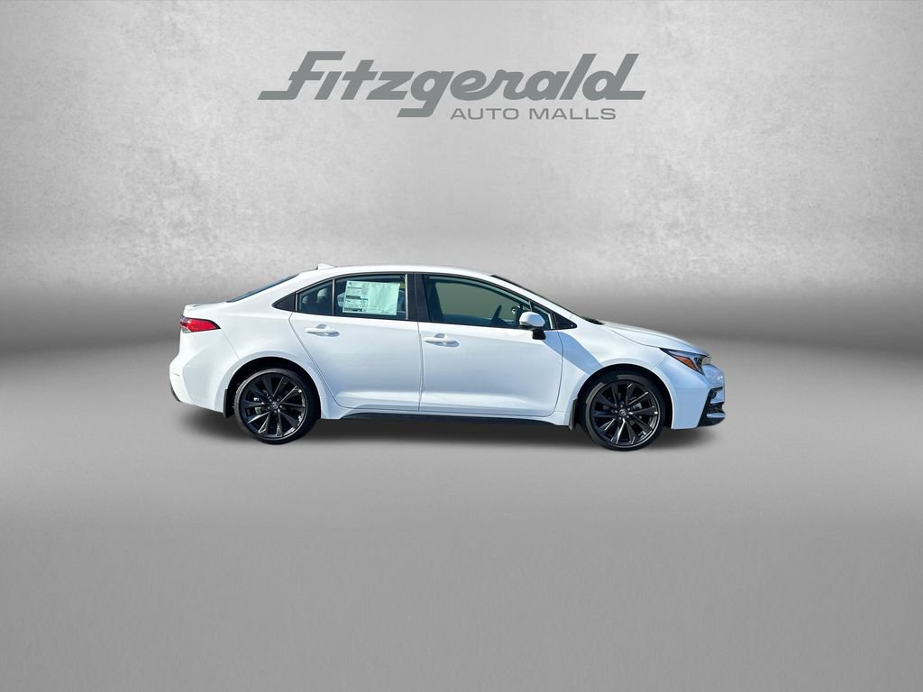 Used 2026 Toyota Corolla SE FWD image 9