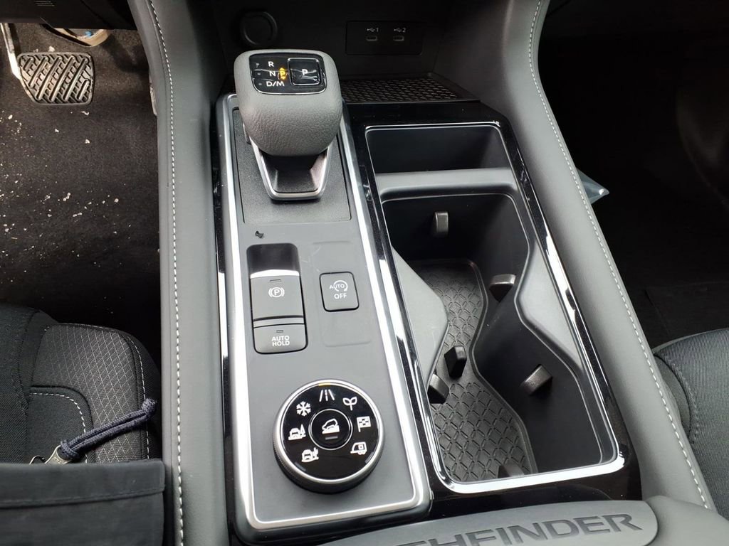 New 2026 Nissan Pathfinder SV image 14