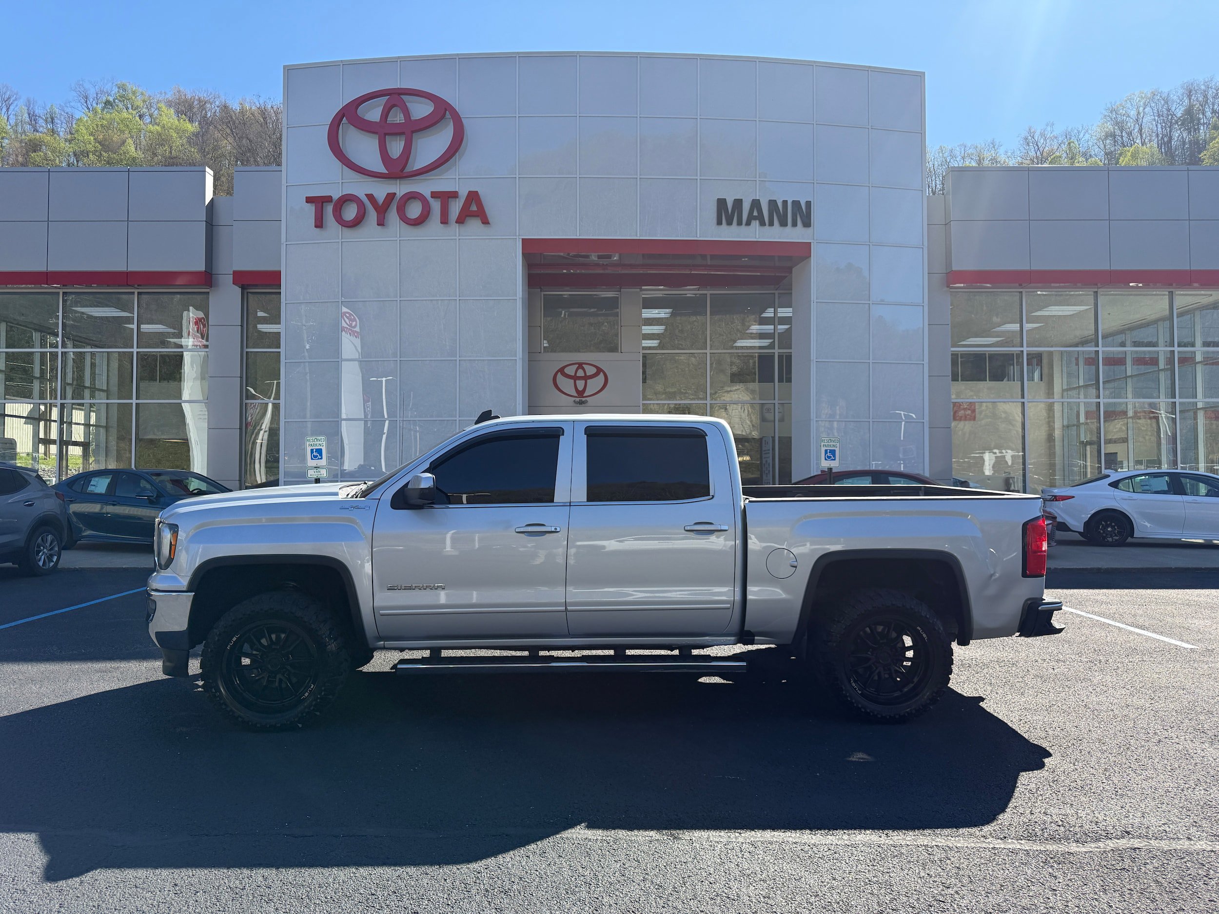 Used 2016 GMC Sierra 1500 SLE w/ SLE Value Package