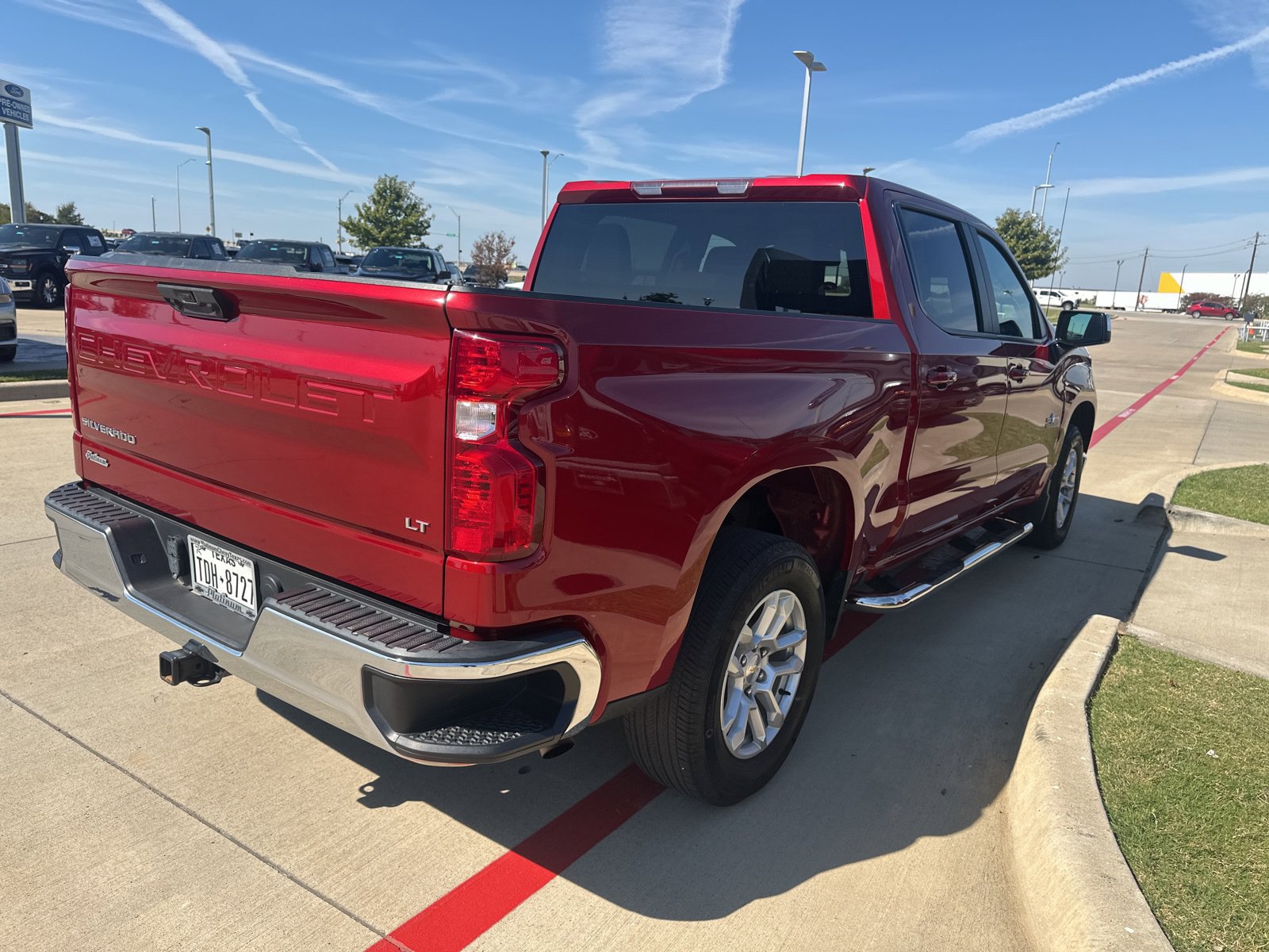 Used 2023 Chevrolet Silverado 1500 LT RWD image 8