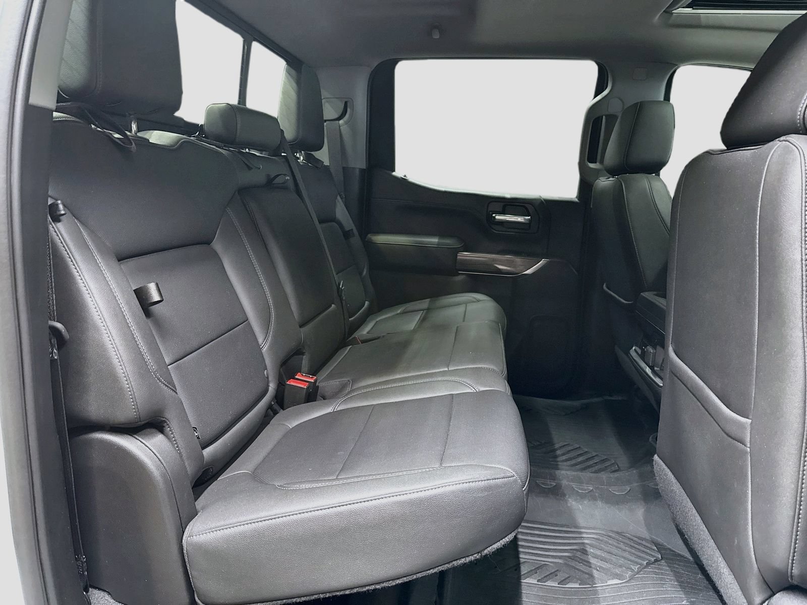 Used 2022 Chevrolet Silverado 1500 LTZ AWD/4WD image 31