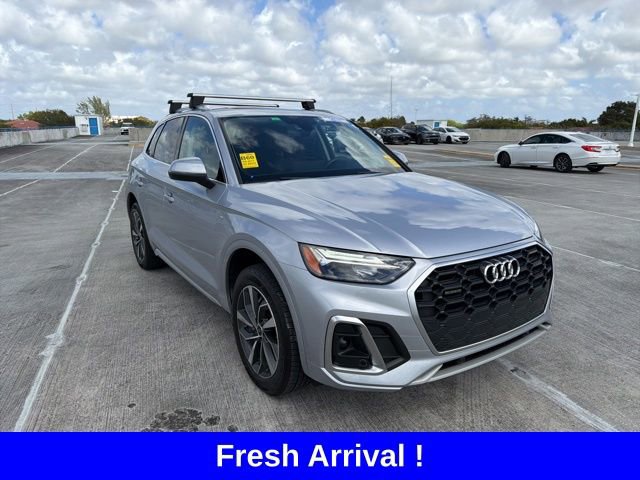 Used 2022 Audi Q5 2.0T Premium w/ Convenience Package image 3