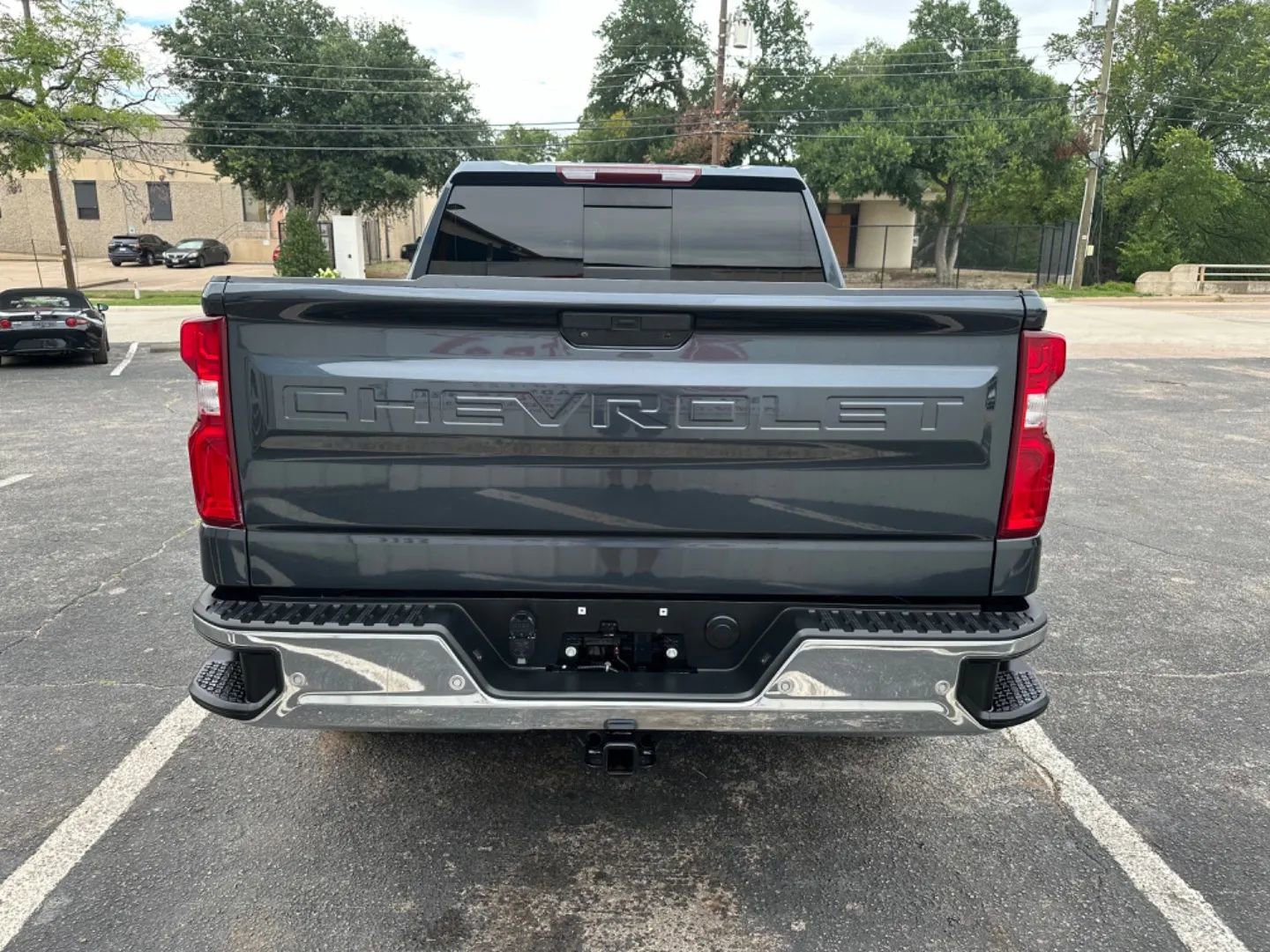 Used 2021 Chevrolet Silverado 1500 LTZ RWD image 4