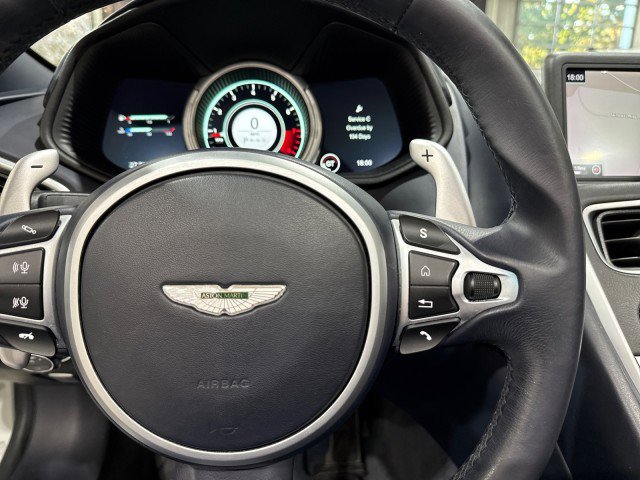 Used 2019 Aston Martin DB11 Volante image 77