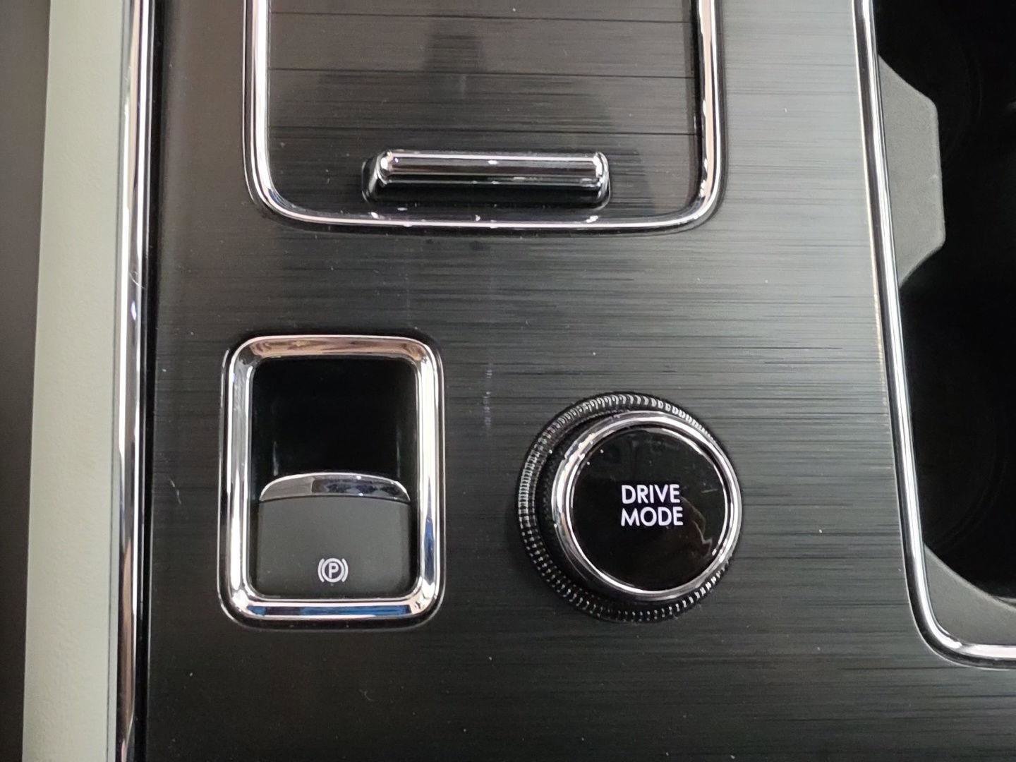 New 2026 Lincoln Aviator AWD image 18