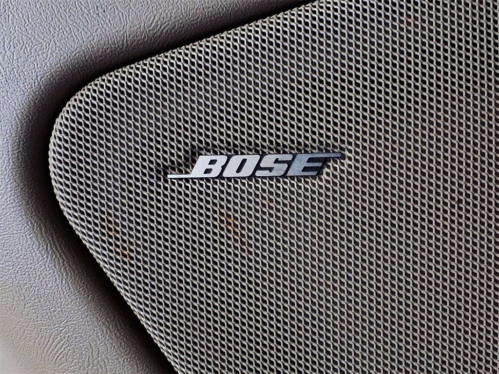 Used 2004 Chevrolet Suburban LS w/ Preferred Equipment Group image 21