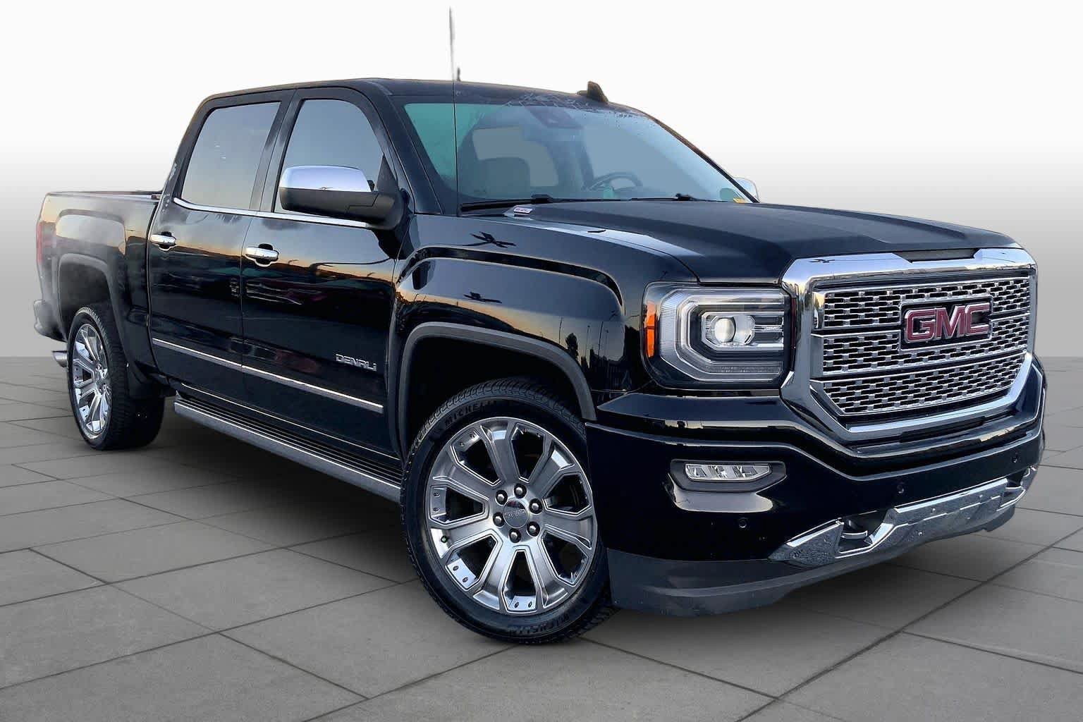 Used 2018 GMC Sierra 1500 Denali w/ Denali Ultimate Package AWD/4WD image 3