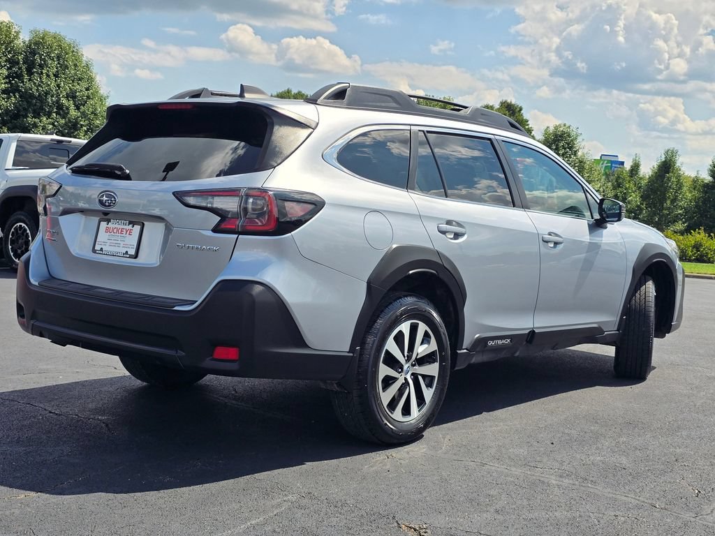 Used 2023 Subaru Outback Premium AWD/4WD image 8